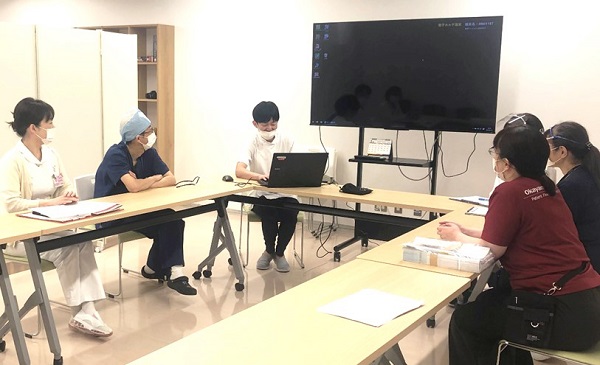 写真:緩和ケアチーム会議