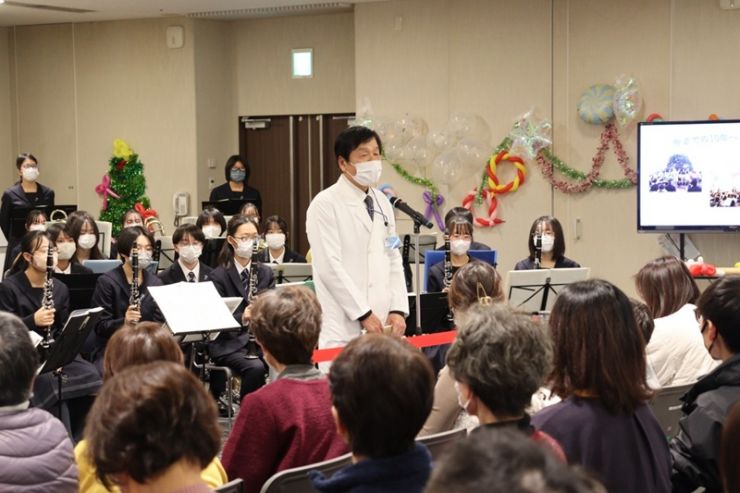 移転10周年コンサートの写真　理事長挨拶